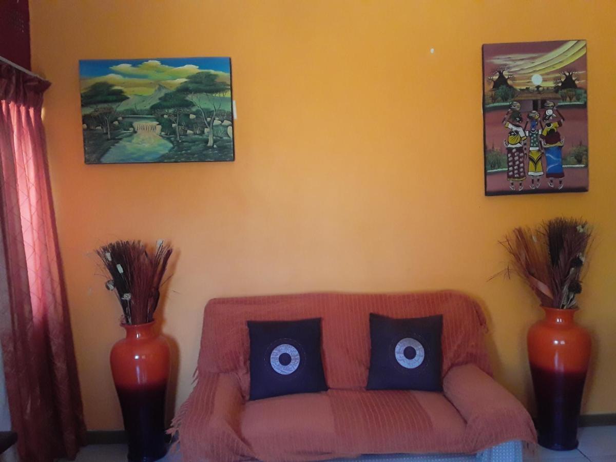 Vuya Nathi Bed And Breakfast 曼齐尼 外观 照片