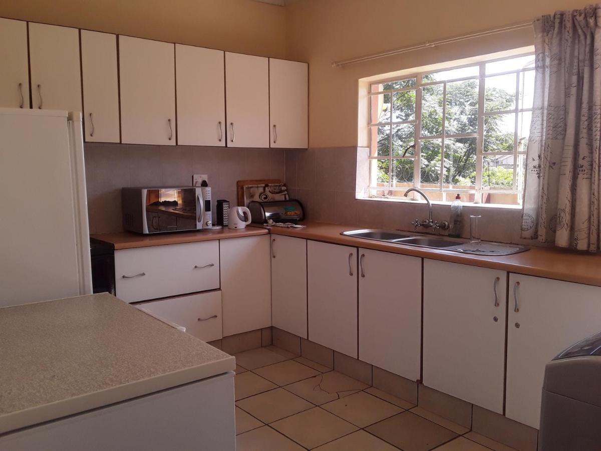 Vuya Nathi Bed And Breakfast 曼齐尼 外观 照片