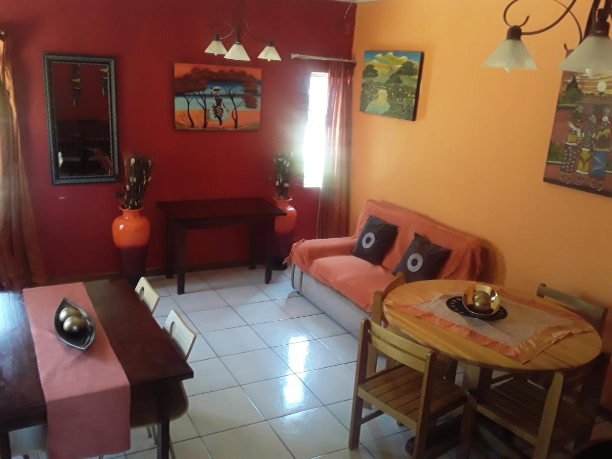 Vuya Nathi Bed And Breakfast 曼齐尼 外观 照片