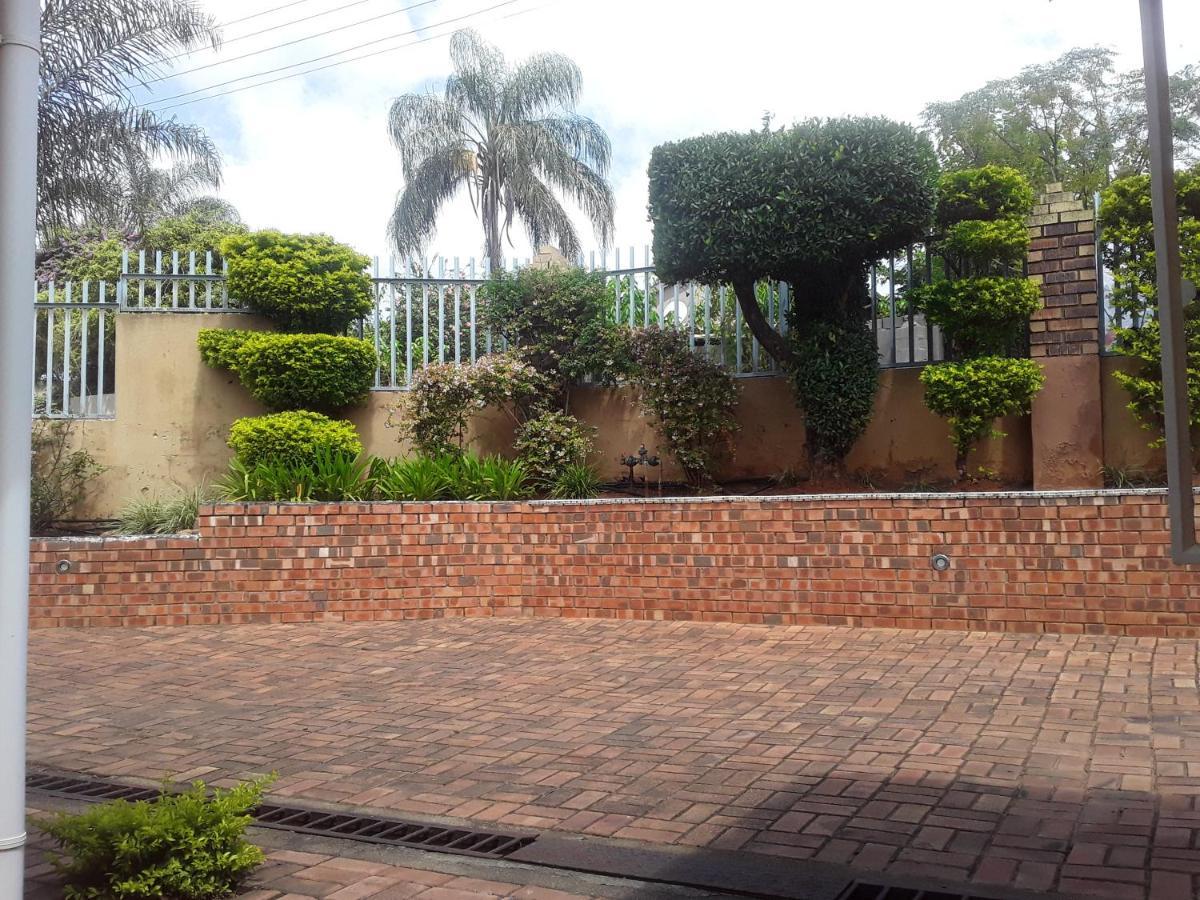 Vuya Nathi Bed And Breakfast 曼齐尼 外观 照片