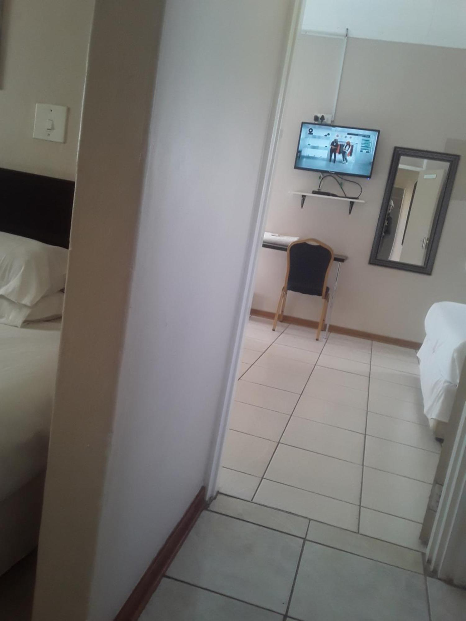 Vuya Nathi Bed And Breakfast 曼齐尼 外观 照片