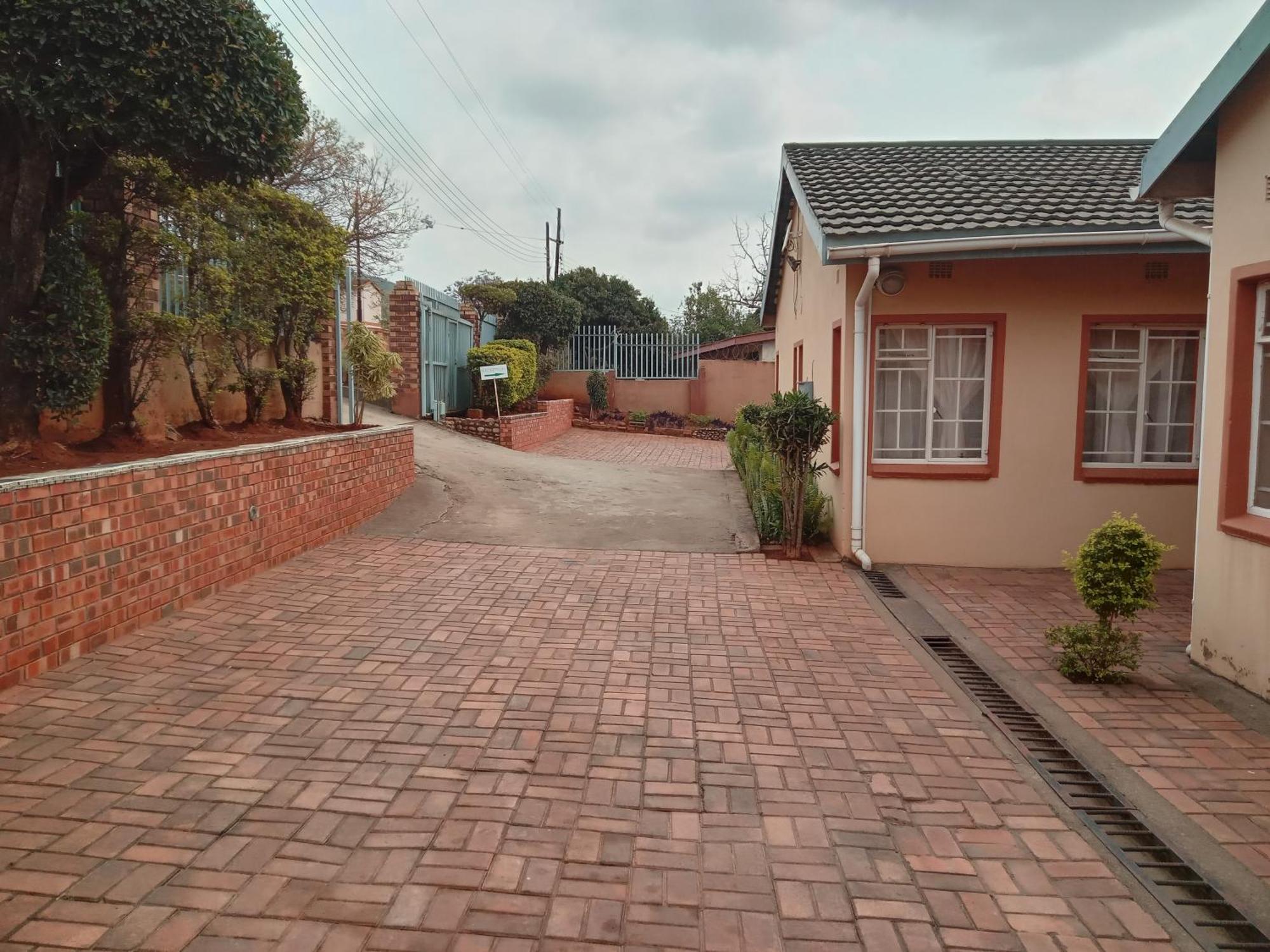 Vuya Nathi Bed And Breakfast 曼齐尼 外观 照片
