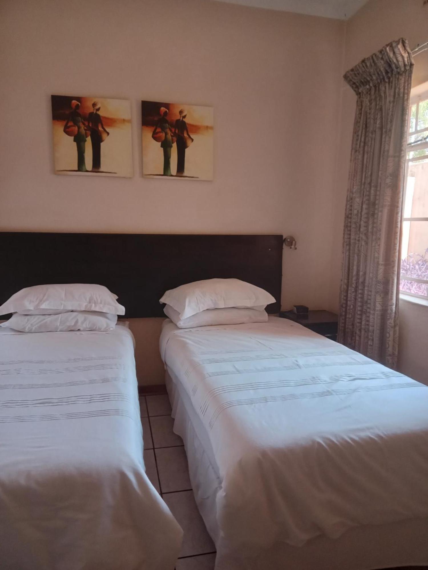 Vuya Nathi Bed And Breakfast 曼齐尼 外观 照片
